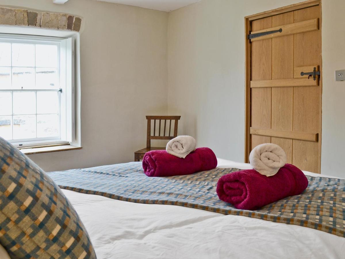 Llandybie The Mill Farmhouse מראה חיצוני תמונה