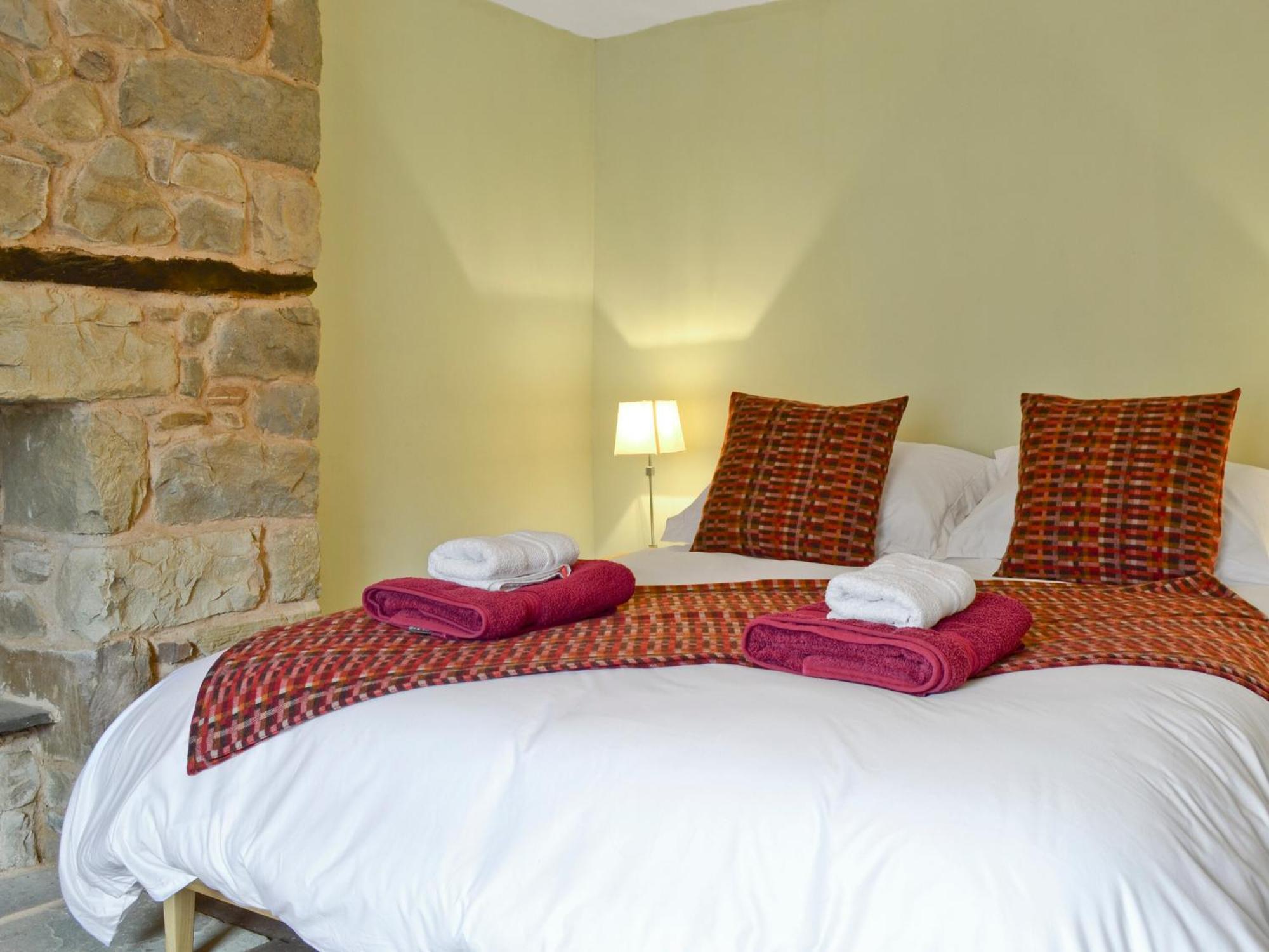 Llandybie The Mill Farmhouse מראה חיצוני תמונה