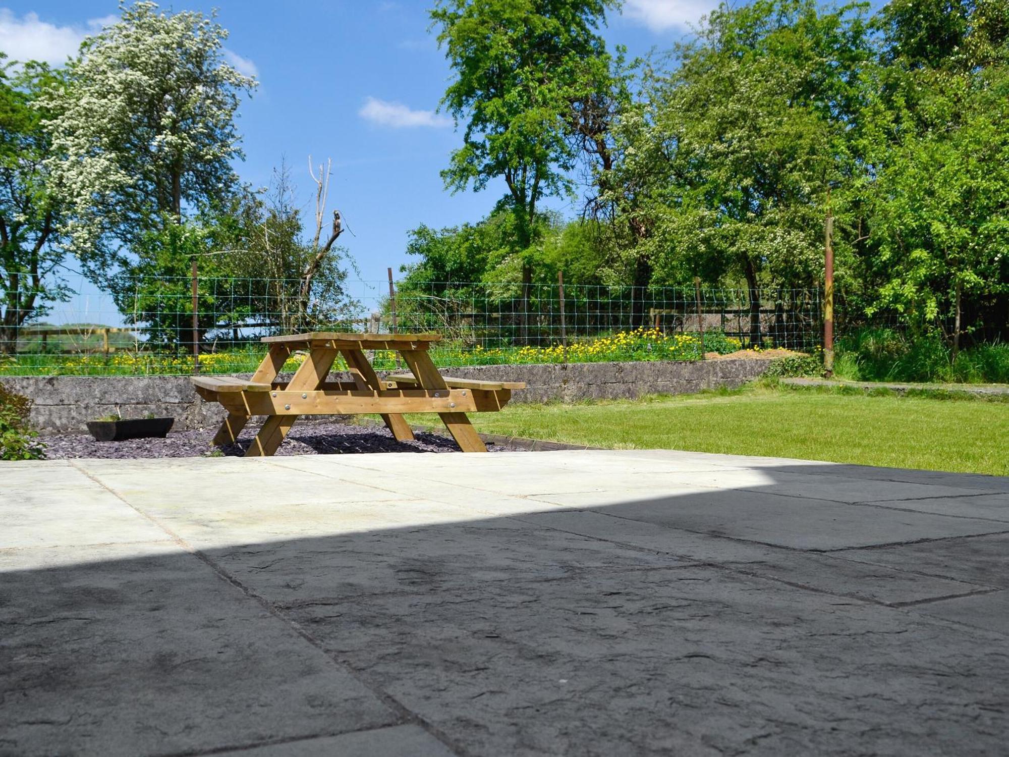 Llandybie The Mill Farmhouse מראה חיצוני תמונה
